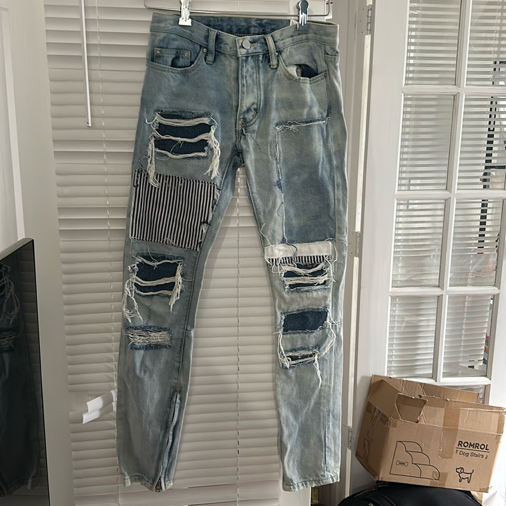 MNML denim like new, sz 28, skinny fit
